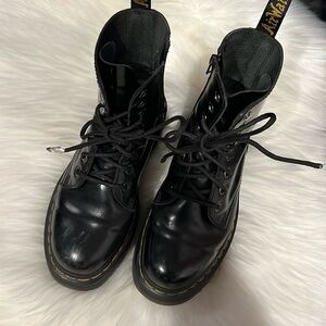Dr. Martens black Jadon’s!